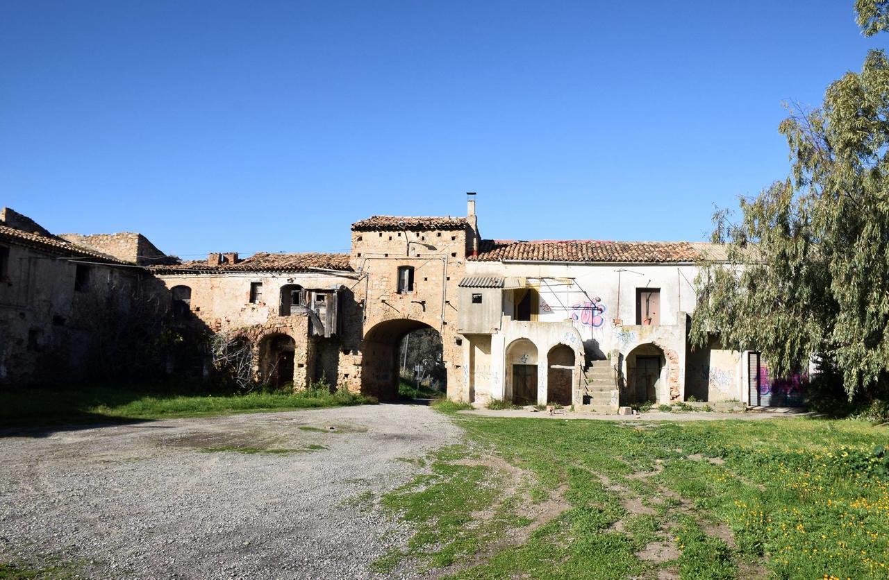 לינה וארוחת בוקר Crosia Palazzo Madeo - Residenza D'Epoca מראה חיצוני תמונה